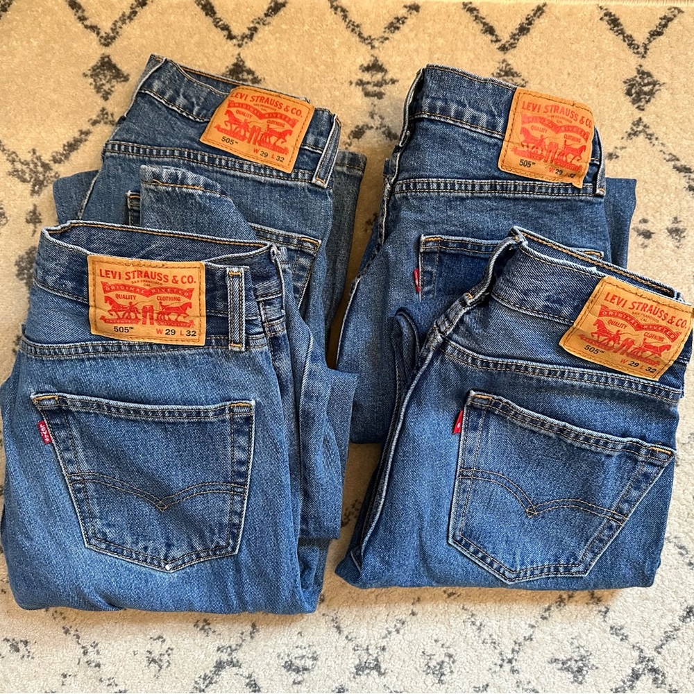 Men’s Levi’s jeans 29 waist x 32 length